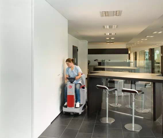 Maszyna czyszcząca comac innova 55 b - obrazek 5