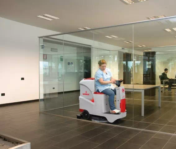 Maszyna czyszcząca comac innova 55 b - obrazek 6