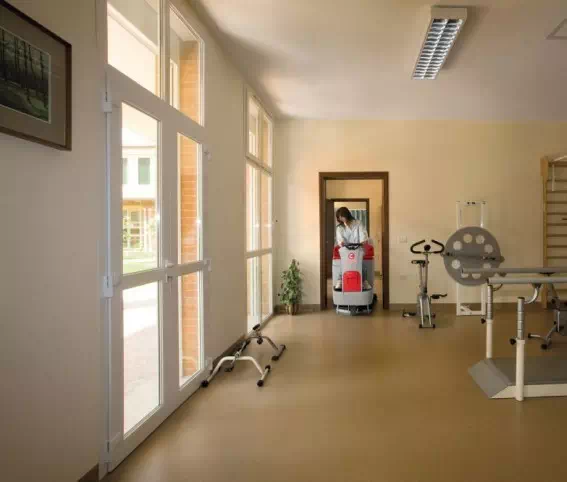 Maszyna czyszcząca comac innova 65 b - obrazek 2