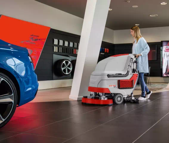 Maszyna czyszcząca comac versa 65 bt - obrazek 6