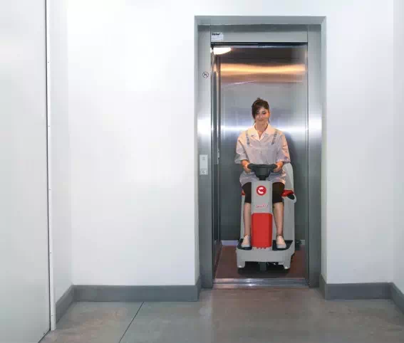 Maszyna czyszcząca comac innova 55 b - obrazek 9