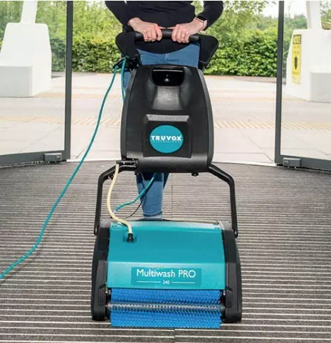 Szorowarka walcowa bateryjna multiwash pro 340 z pompą - obrazek 3