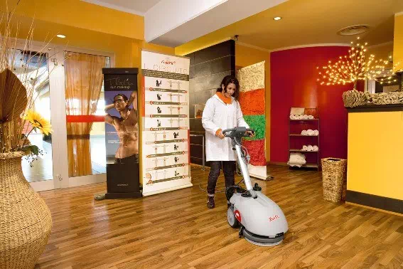 Maszyna czyszcząca comac vispa 35 b - obrazek 2